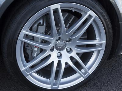 Audi RS4 B7 - wheel detail