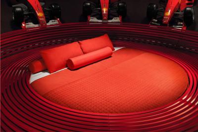 The bed in Ferrari's Salle della Vittorie