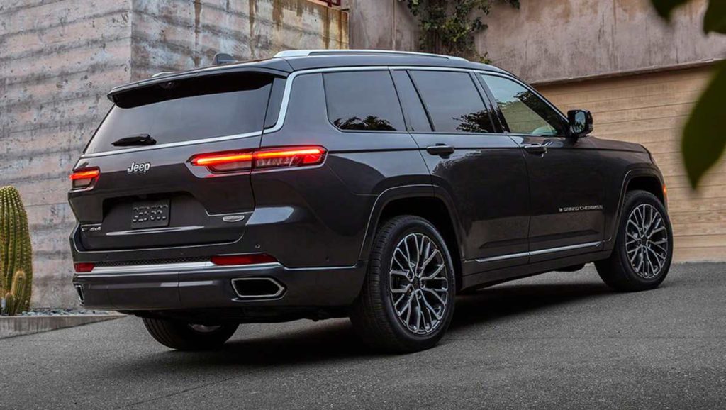 Initial Glimpse of the Revised 2026 Jeep Grand Cherokee Revealed