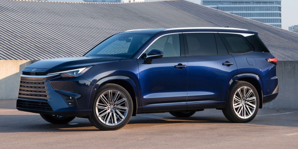 Evaluation of the 2025 Lexus TX 350: A Family-Oriented Three-Row SUV Providing Comfort