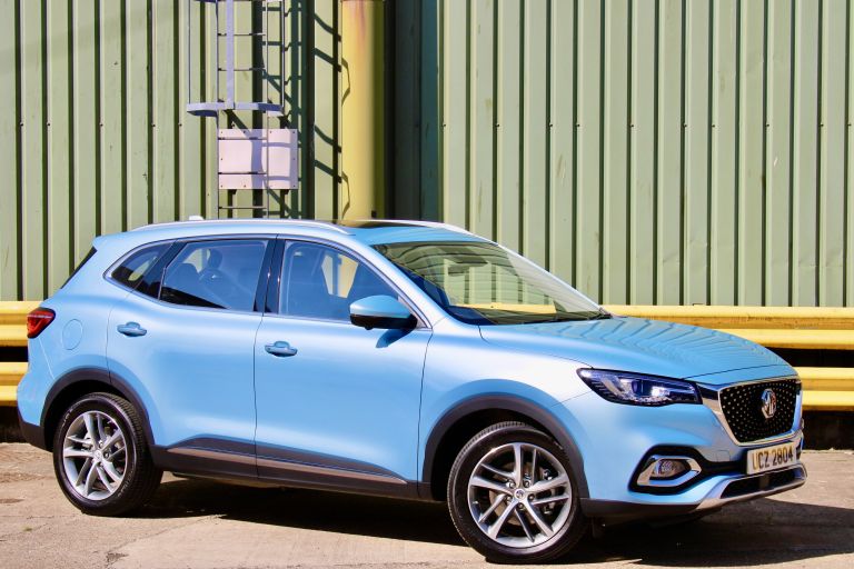 MG Prolongs Reduced Pricing on HS Plug-in Hybrid Electric Vehicle