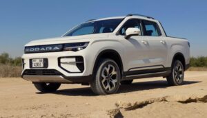 Pakistan's Initial All-Electric Truck 'Riddara RD6' Noticed in Karachi