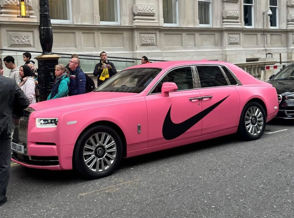 The 10 Most Remarkable Pink Mercedes-Benz Vehicles