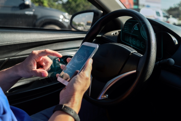 How Distracted Driving Impacts Motorcyclists