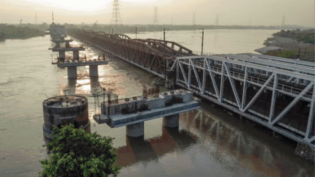 Motorway Police Advisory Released Amidst Intense Rainfall in Central Areas