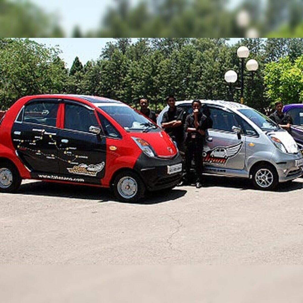 Vehicles Lacking Green Stickers Prohibited from Road Access in Lahore