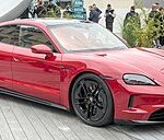 2026 Porsche Macan GTS Unveiled as Electric Version with 563 Horsepower