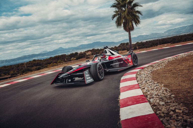 Porsche Engaged in Talks to Name Ex-McLaren Chief as New CEO