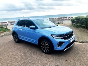 Toyota Turbo Trail Cruiser Merges Timeless Land Cruiser Aesthetics with State-of-the-Art Twin-Turbo Powertrain