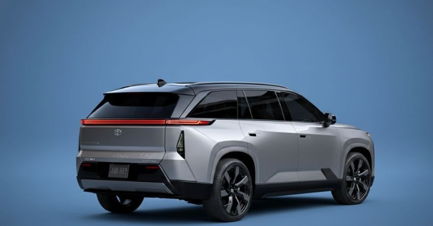 Toyota Unveils 2027 Electric Highlander Set for Debut on February 10
