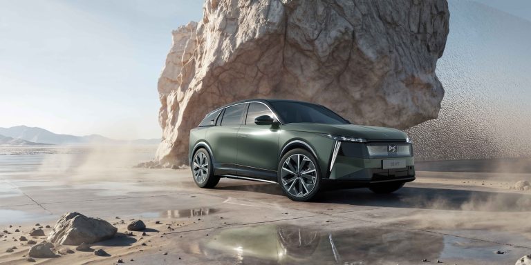 DS No. 7 Debuts as a French Luxury SUV Boasting Extended Range, Cutting-Edge Technology, and Aiming at BMW GLA Rivals