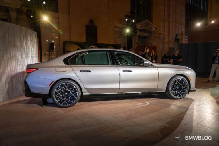 BMW 7 Series Facelift Revealed in NYC Showcasing Neue Klasse Innovation and Aesthetics