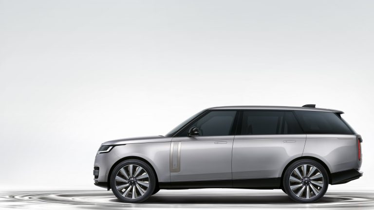 Range Rover SV Ultra Debuts Electrostatic Sound, Haptic Flooring, and Titan Silver Exterior Coating