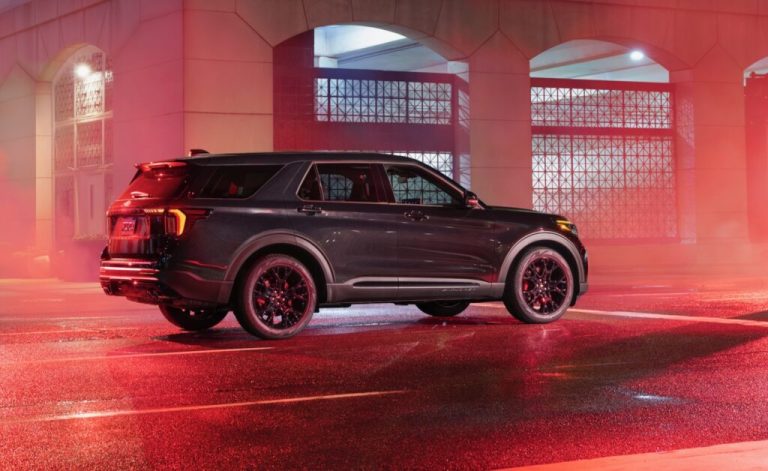 2027 Ford Explorer ST Introduces Ominous Package Showcasing Darkened Aesthetics