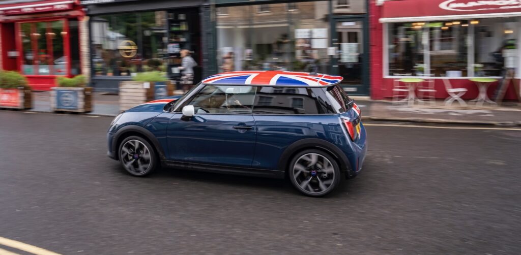 2027 MINI Cooper Heritage Edition Celebrates 25th Anniversary of MINI in the United States
