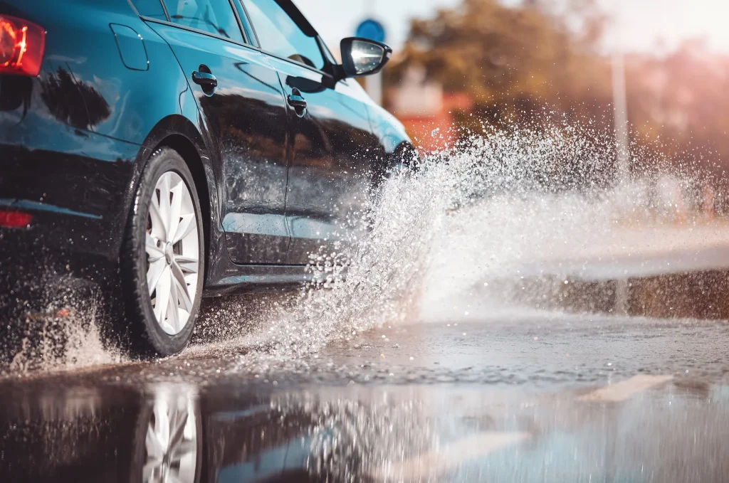 NHMP Cautions About Travel Interruptions in Pakistan from Intense Rainfall