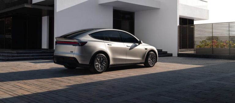 Tesla Model Y L Debuts with Three Rows of Seating