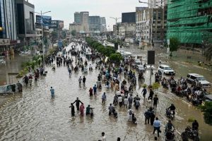 University Road in Karachi Faces Elevated Risk from Monsoon Flooding