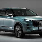 Contrasting the Omoda 7 and Jaecoo J7: Similar PHEV Technology, Unique Attributes