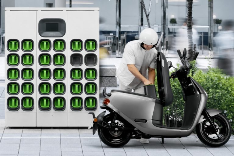 Faisalabad Launches Initial Public E-Bike Battery Exchange Station