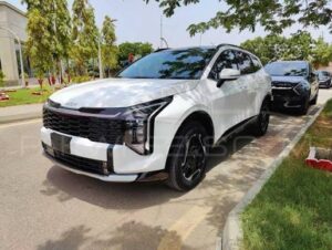 Initial Glimpse of the Kia Sportage L Facelift AWD: Essential Modifications and Upgrades