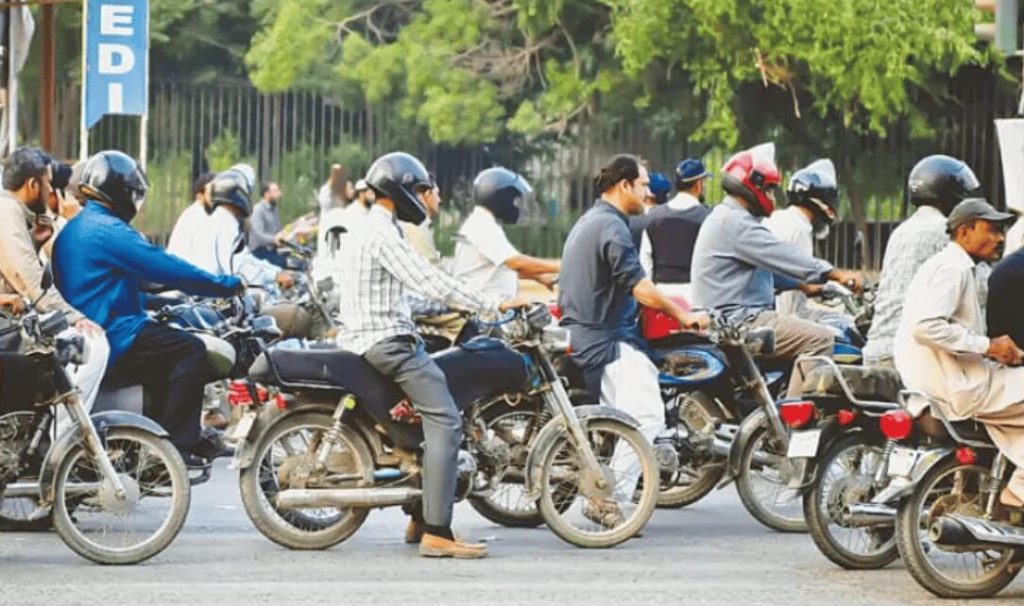 Lahore Traffic Police Has Blacklisted Over 120 Motorcycles