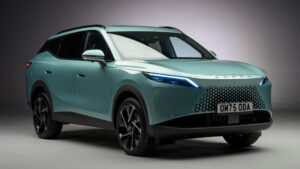 Omoda 7 Initial Glance: Unveiling a Fresh Contender in Pakistan's Hybrid SUV Sector