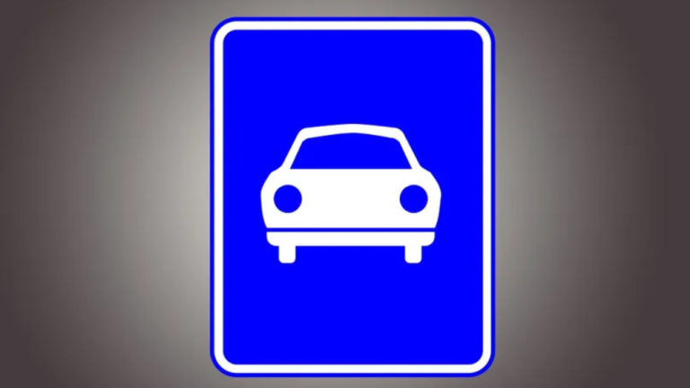 Punjab Highways and Roads to Enforce Traffic Signs of International Standards