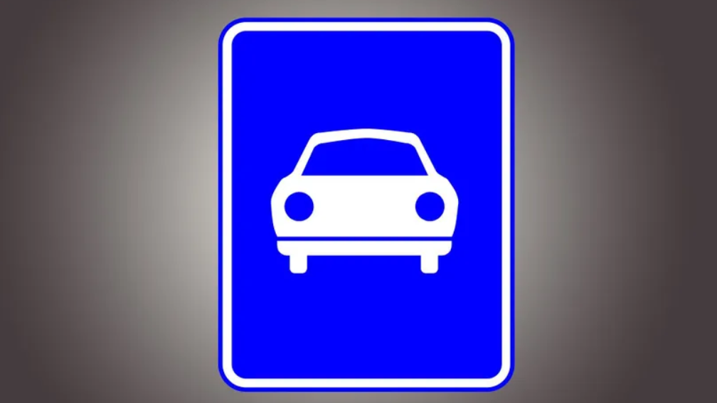 Punjab Highways and Roads to Enforce Traffic Signs of International Standards