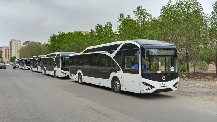 Sindh Will Launch EV Taxis, 50 Double-Deckers, and 1,000 Electric Buses by End of Year