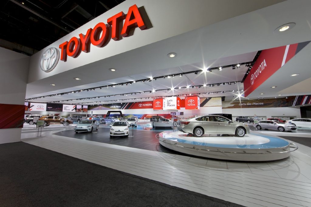 Toyota's Worldwide Earnings Drop for Fifth Straight Quarter