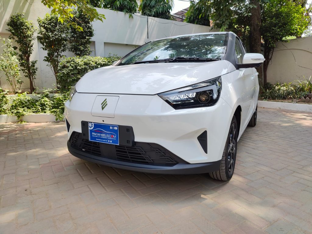 Exclusive Insight into the JMEV EV3: Pakistan's Budget-Friendly Electric Car