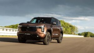 Mitsubishi Pajero Makes a Comeback with Contemporary Interior and Sturdy Design