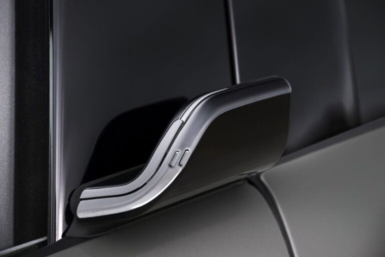 BMW Might Want Your Door Handle To Be A Screen That Reads Fingerprints