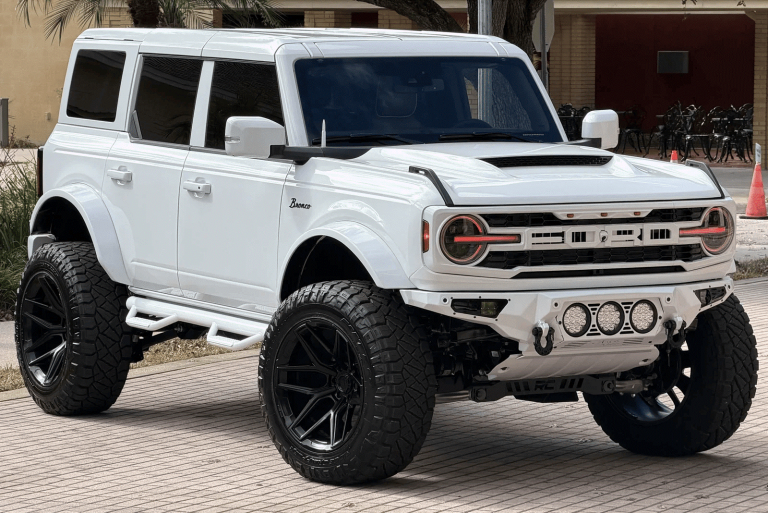Guide for Personalizing a Bronco: Color Selections and Pricing Information