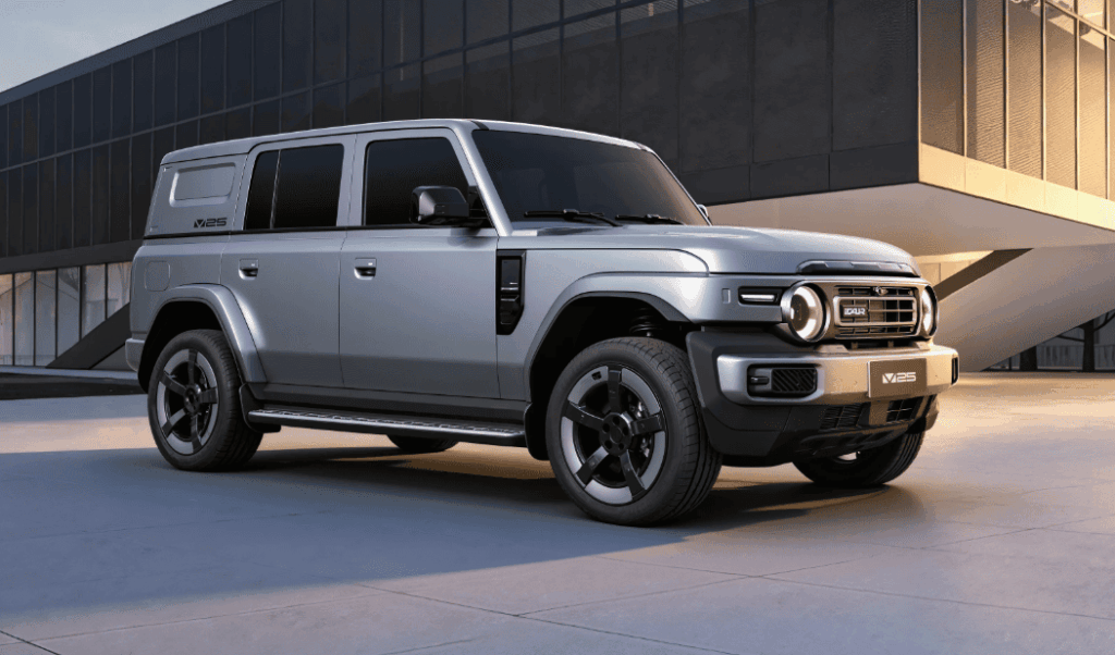 iCAUR V25 Makes Global Debut With EV and REEV Options